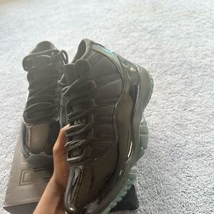 Air jordan 11 gamma blue barely worn